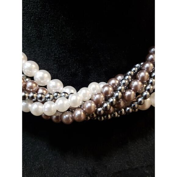 Women's Pearl Beaded Statement Necklace White/Brown Gunmetal Barrel Clasp - Picture 3 of 7